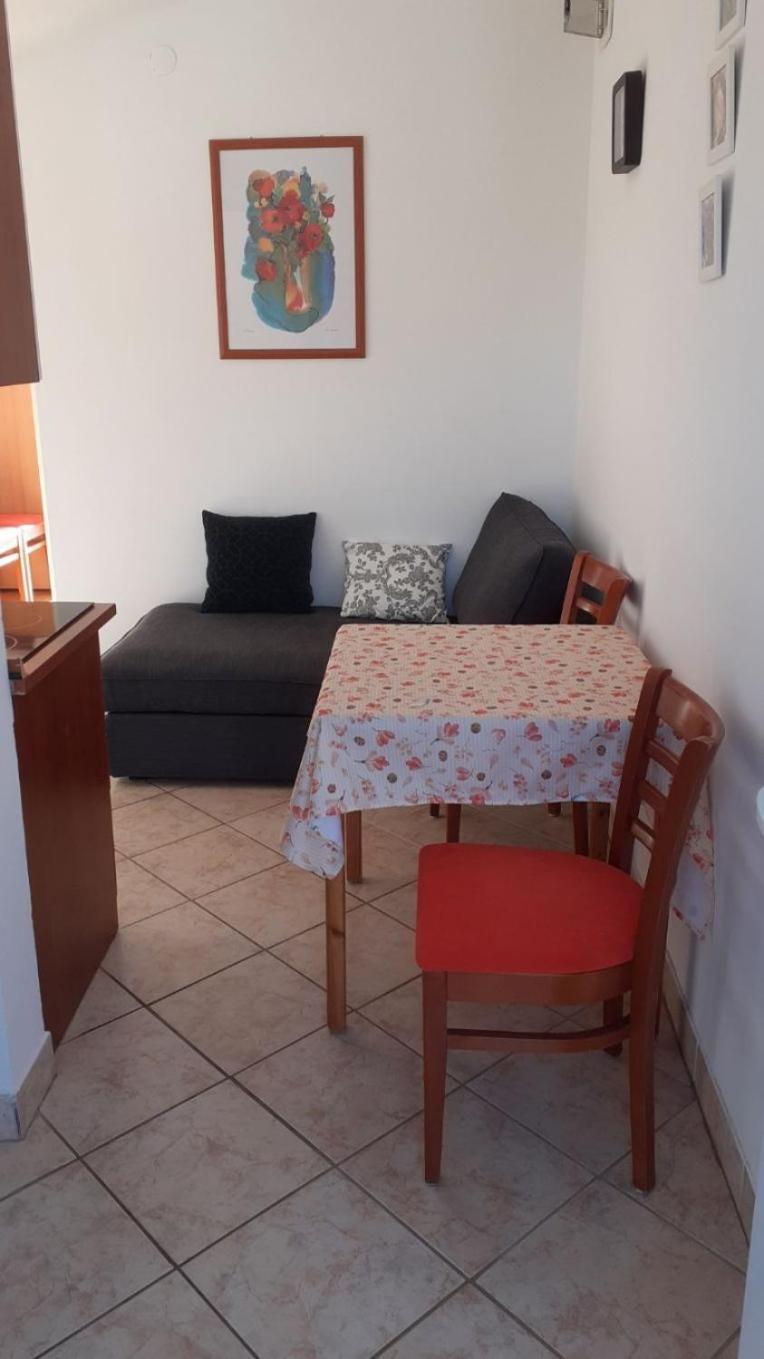 Apartments Dobri - 500M From Beach نين المظهر الخارجي الصورة
