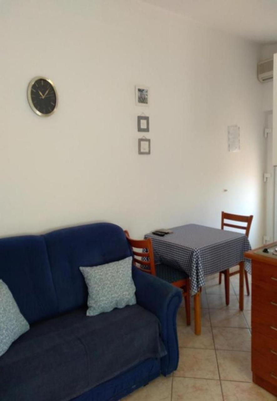 Apartments Dobri - 500M From Beach نين المظهر الخارجي الصورة