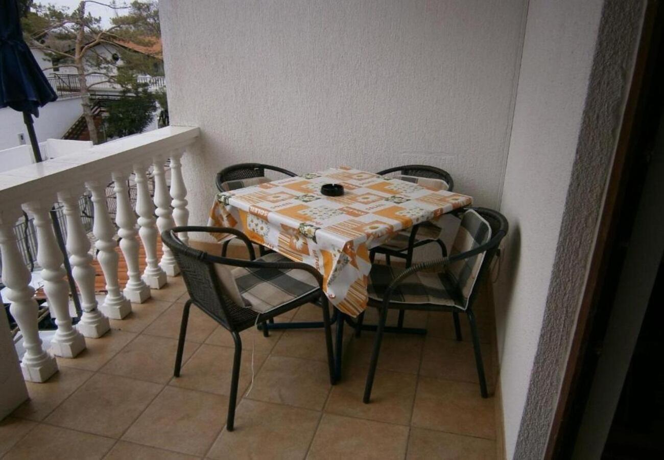 Apartments Dobri - 500M From Beach نين المظهر الخارجي الصورة